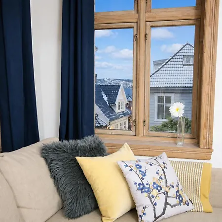 아파트 Spacious And Bright - Unbeatable Location