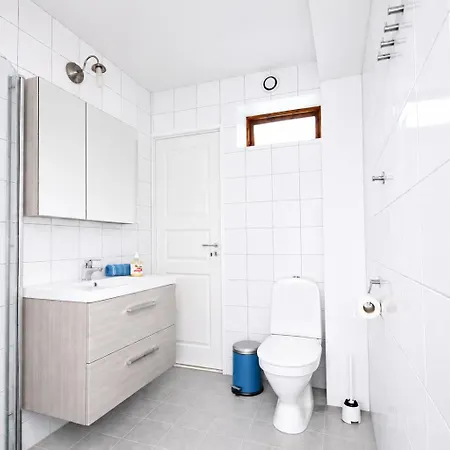 Spacious And Bright - Unbeatable Location 아파트 베르겐